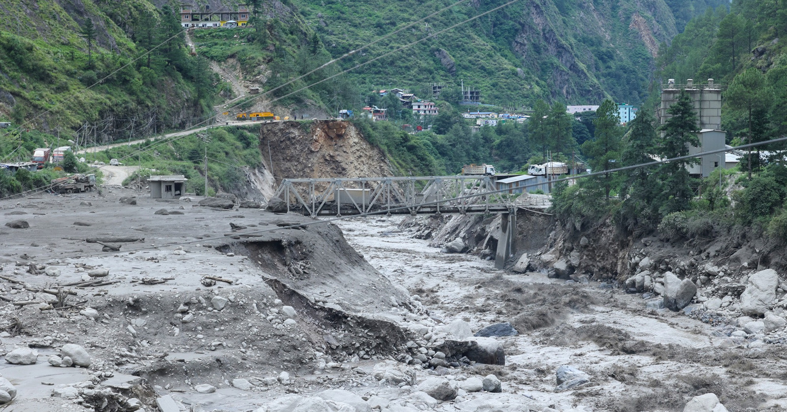 हिमपहिरोले थुनिएको पानी एकैपटक बग्दा रसुवा भोटेकोशीमा बाढी आएको आशंका