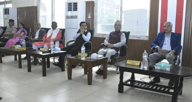कांग्रेस बैठकमा नेताहरुको धारणा राख्ने क्रम जारी