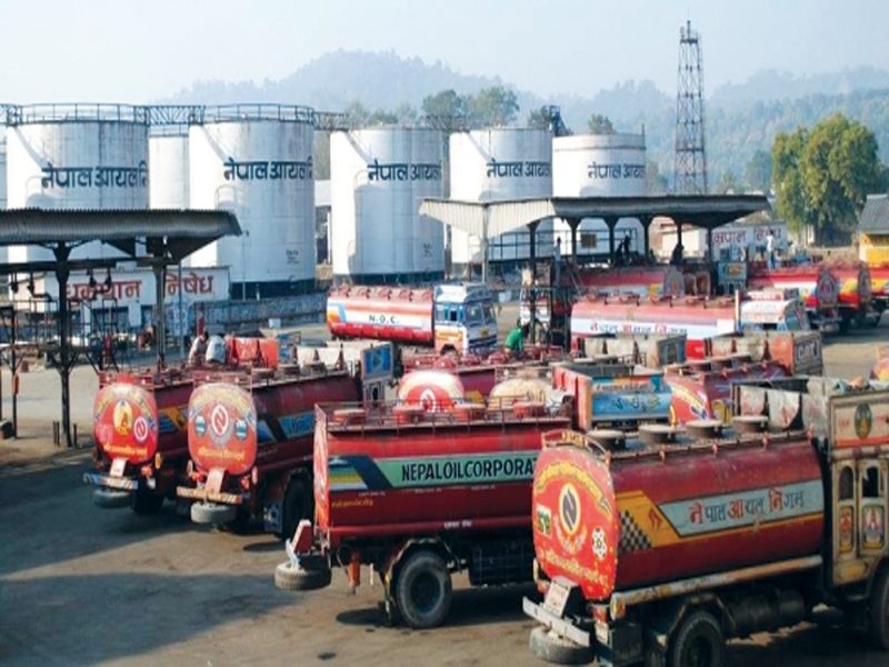 ७ महिनामा एक खर्ब चार अर्बको पेट्रोलियम पदार्थको आयात