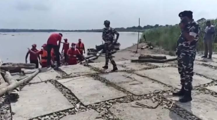 भोटेकोसी बाढीमा बगेर भारत पुगेका १७ शव फेला