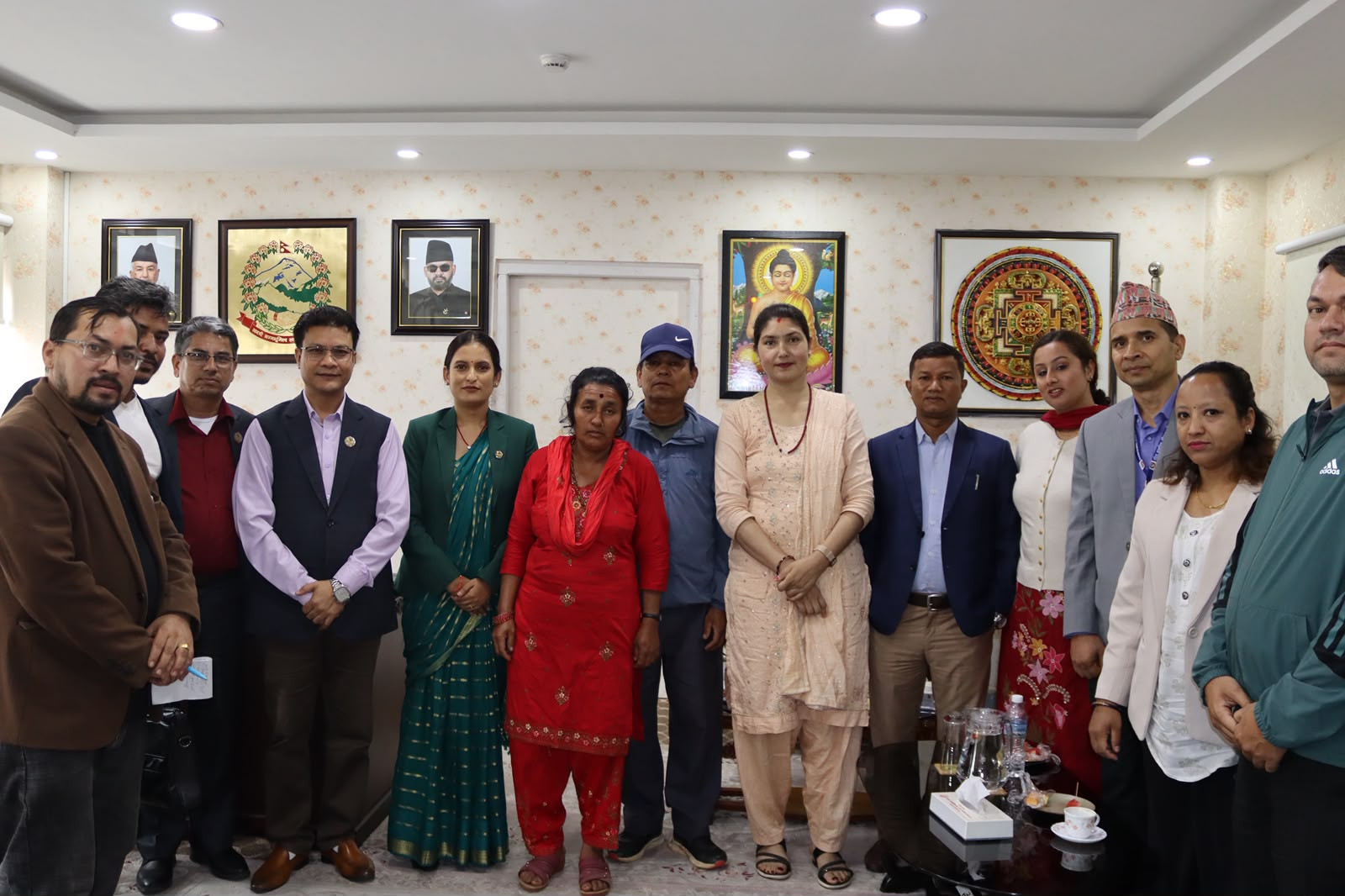 अजित मिजारका परिवारसँग मन्त्री सिता बादीको भेट, न्यायप्राप्तिका सरोकारबारे छलफल