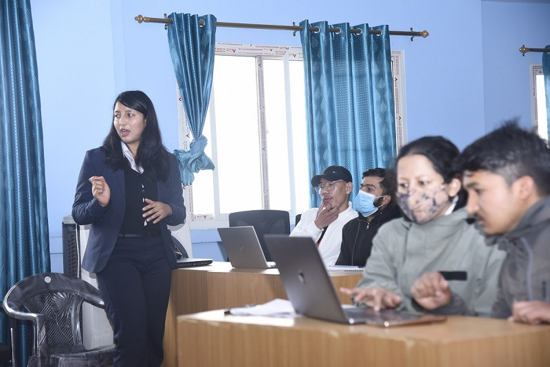 कामपा क्षेत्रभित्रका निजी स्वास्थ्य संस्थाले अनलाइन प्रणालीबाट मासिक प्रतिवेदन बुझाउनुपर्ने