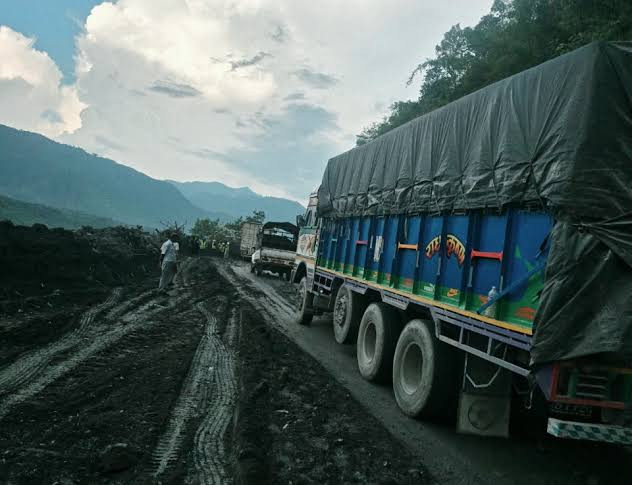 बिहीबार राति ८ बजेदेखि शुक्रबार बिहान  ५ बजेसम्म पृथ्वी राजमार्ग बन्द गर्ने निर्णय