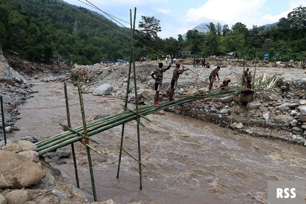 हेवाखोला तर्न तुइन र फड्केको सहारा