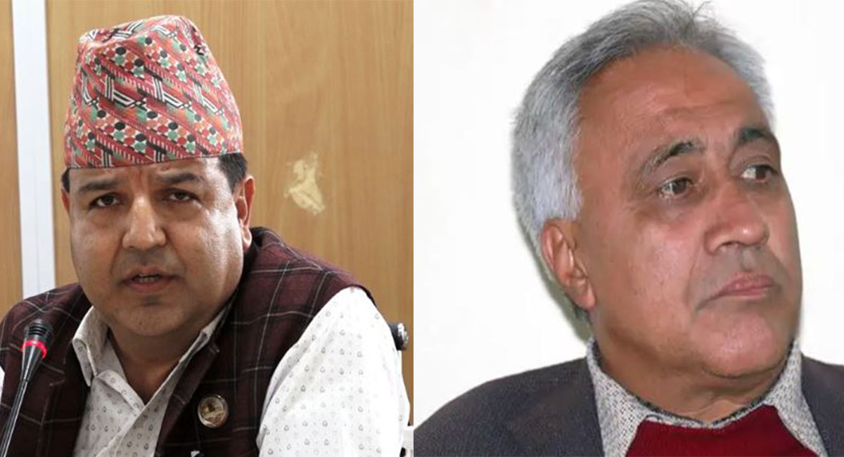 कांग्रेस नेता भण्डारी र शर्माले विशेष महाधिवेशनबारे पत्रकार सम्मेलन गर्दै