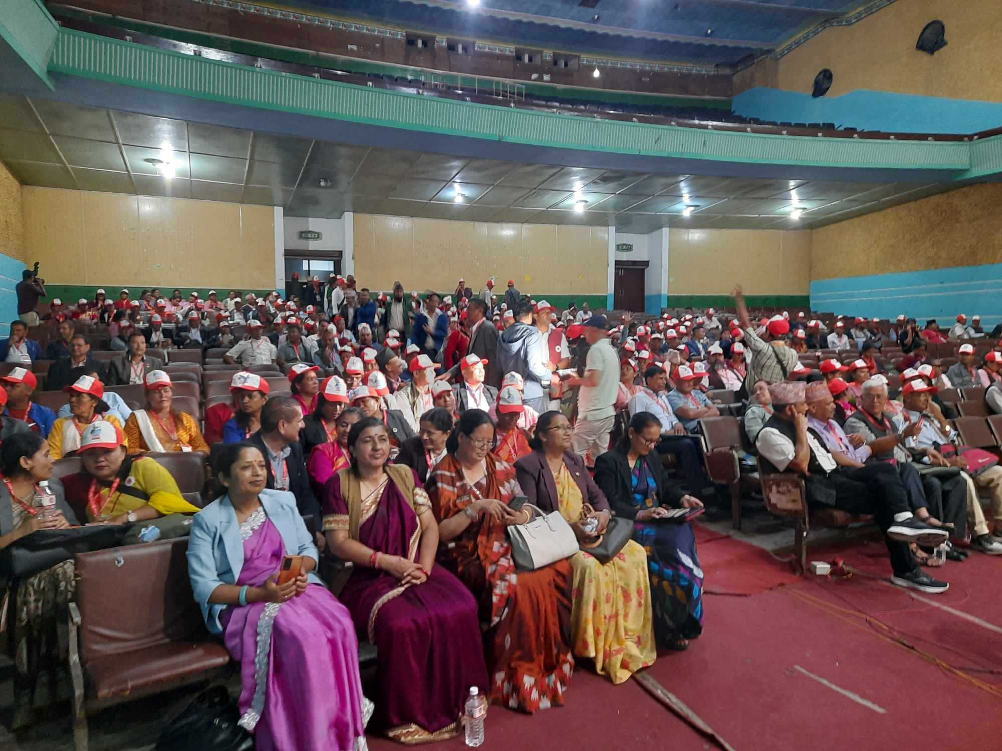 नेकपा एमाले गण्डकीमा नेतृत्व चयनका लागि मतदान जारी