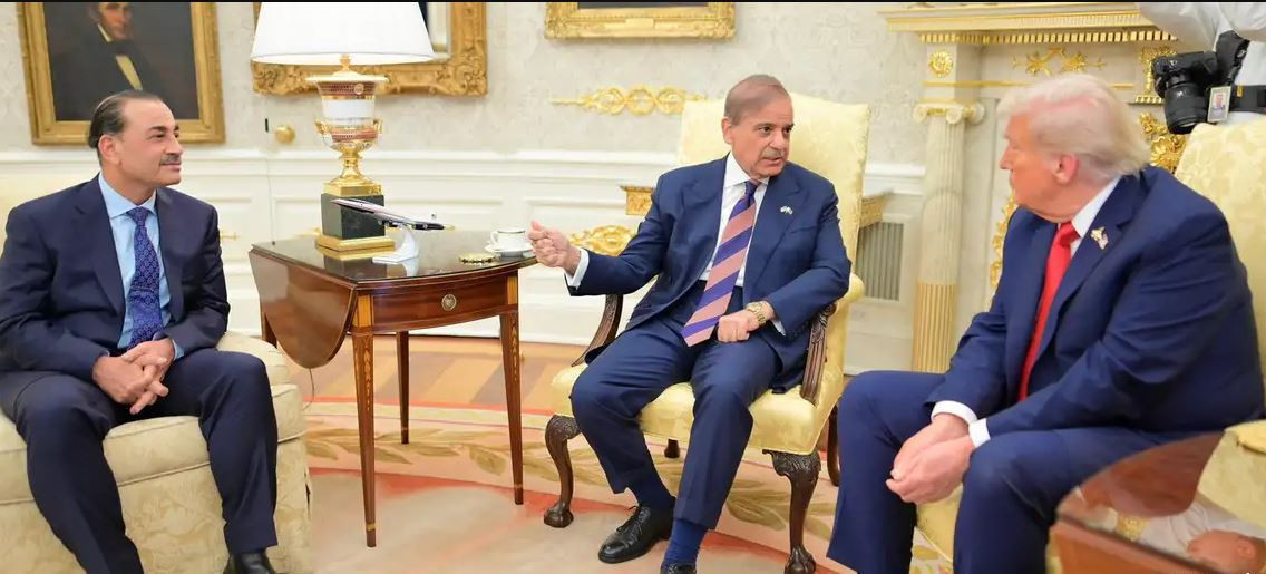 अमेरिकासँग हुने महत्त्वपूर्ण शान्ति वार्ताका लागि इरानको प्रतिनिधिमण्डल पाकिस्तान पुग्यो