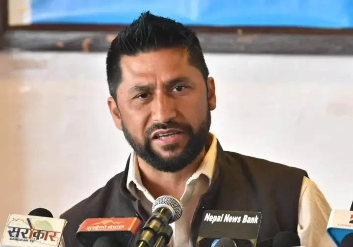 सरकारले संसद्लाई ‘बिजनेस’ दिन सकेनः सभापति लामिछाने