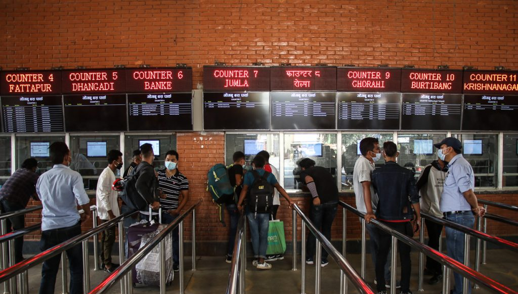 १३ गतेदेखि अग्रिम टिकट बुकिङ, व्यवसायी भन्छन् : पहिला सडक बनाऊ
