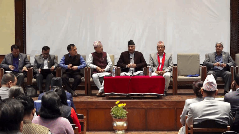सत्तारुढ दल नेपाली  कांग्रेस संसदीय दलको बैठक बस्दै