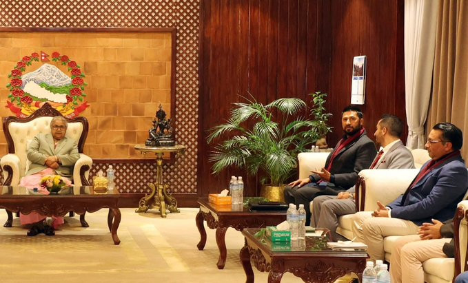 रवि लामिछानेको मुद्दा फिर्ता लिने निर्णयका कारण नैतिक संकटमा कार्की सरकार