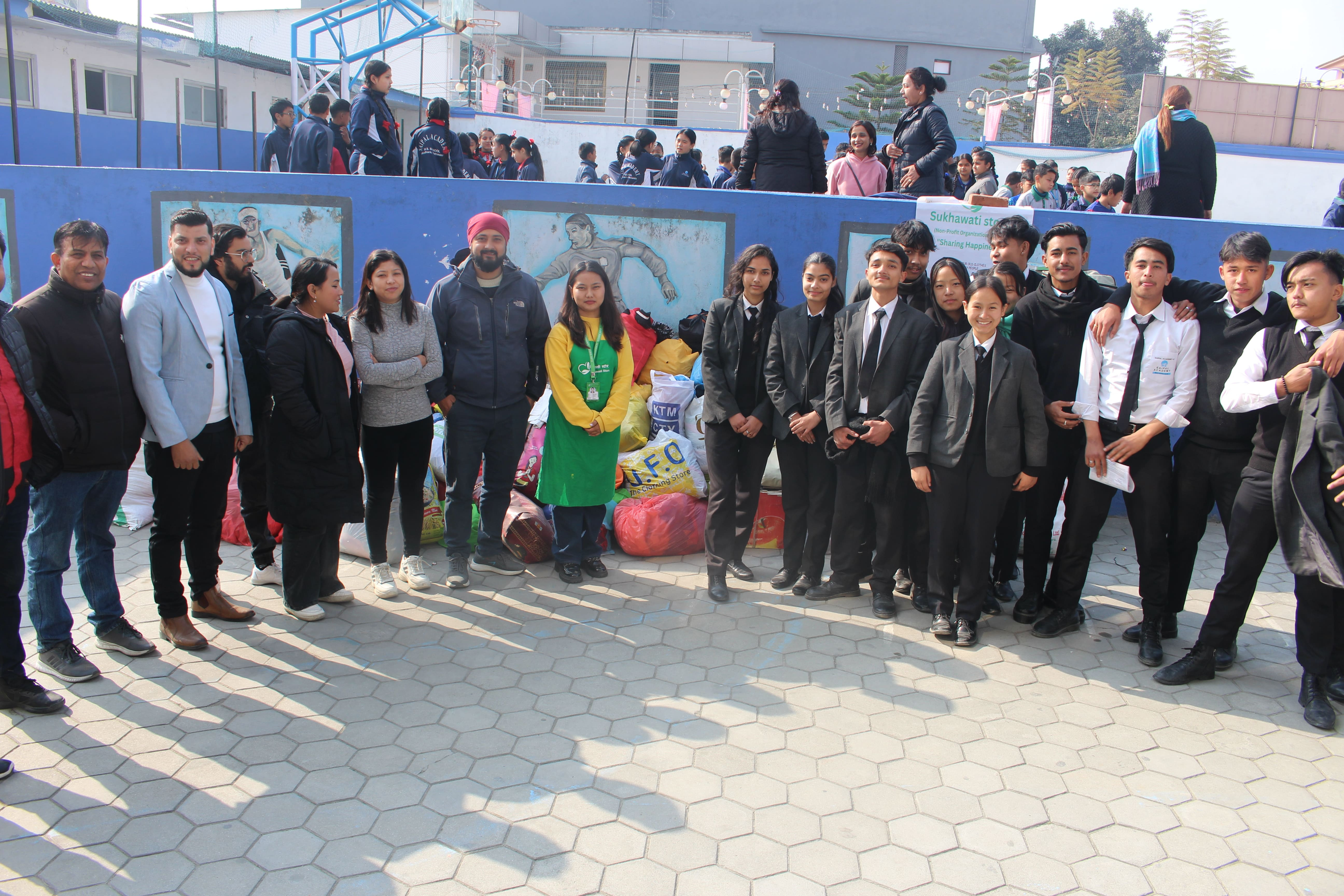 सामाजिक उत्तरदायित्व वहन गर्दै साइपाल एकेडेमीले सुखावती स्टोरलाई बुझायो ५०० कीलोग्राम लत्ता कपडा