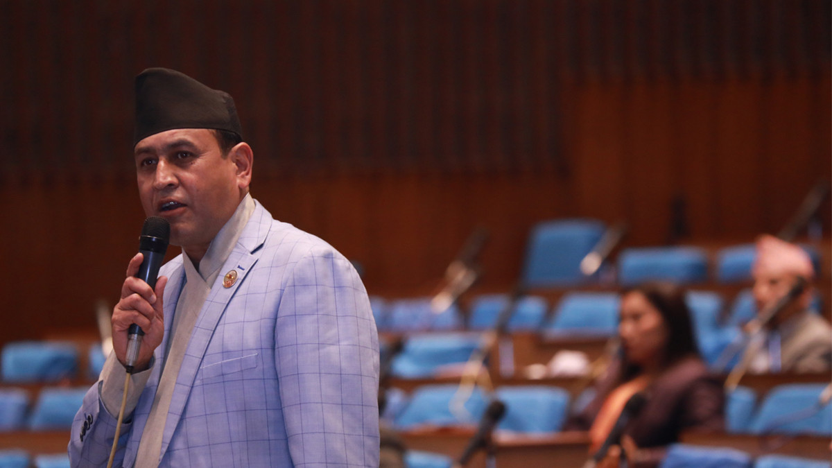 पूर्वराजा ज्ञानेन्द्र शाहले संविधान विपरीत काम गरेकाले कारबाही हुनै पर्छ : सांसद खतिवडा