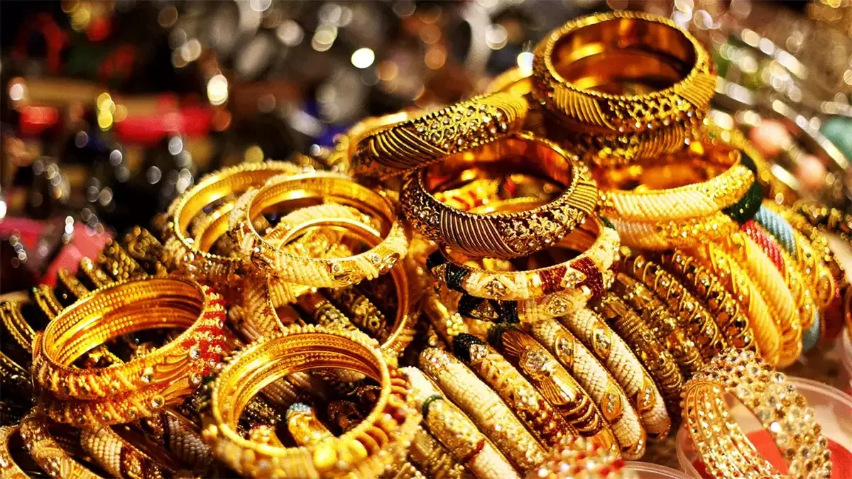 एकैदिन २४ सयले घट्यो सुनको मूल्य, कतिमा हुदैँछ कारोबार ?