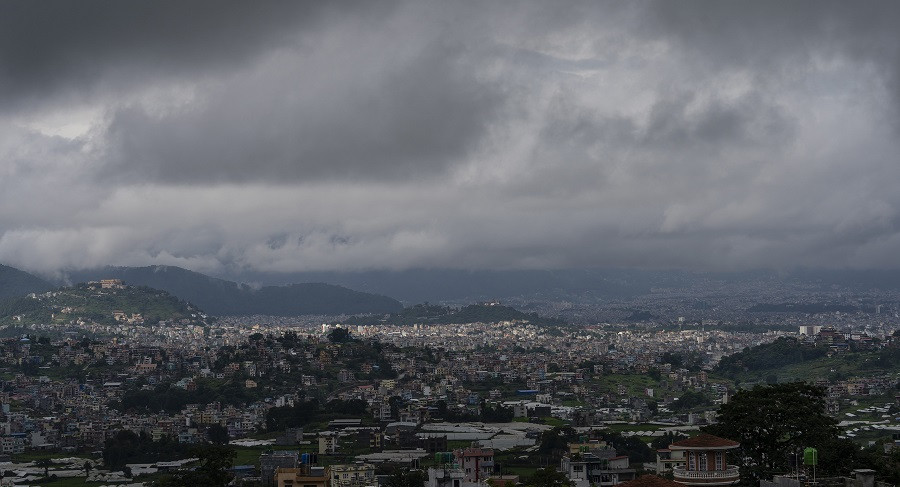 न्यून चापीय प्रणालीको प्रभावका कारण आज रातिदेखि हल्कादेखि मध्यम हिमपात तथा वर्षाको सम्भावना