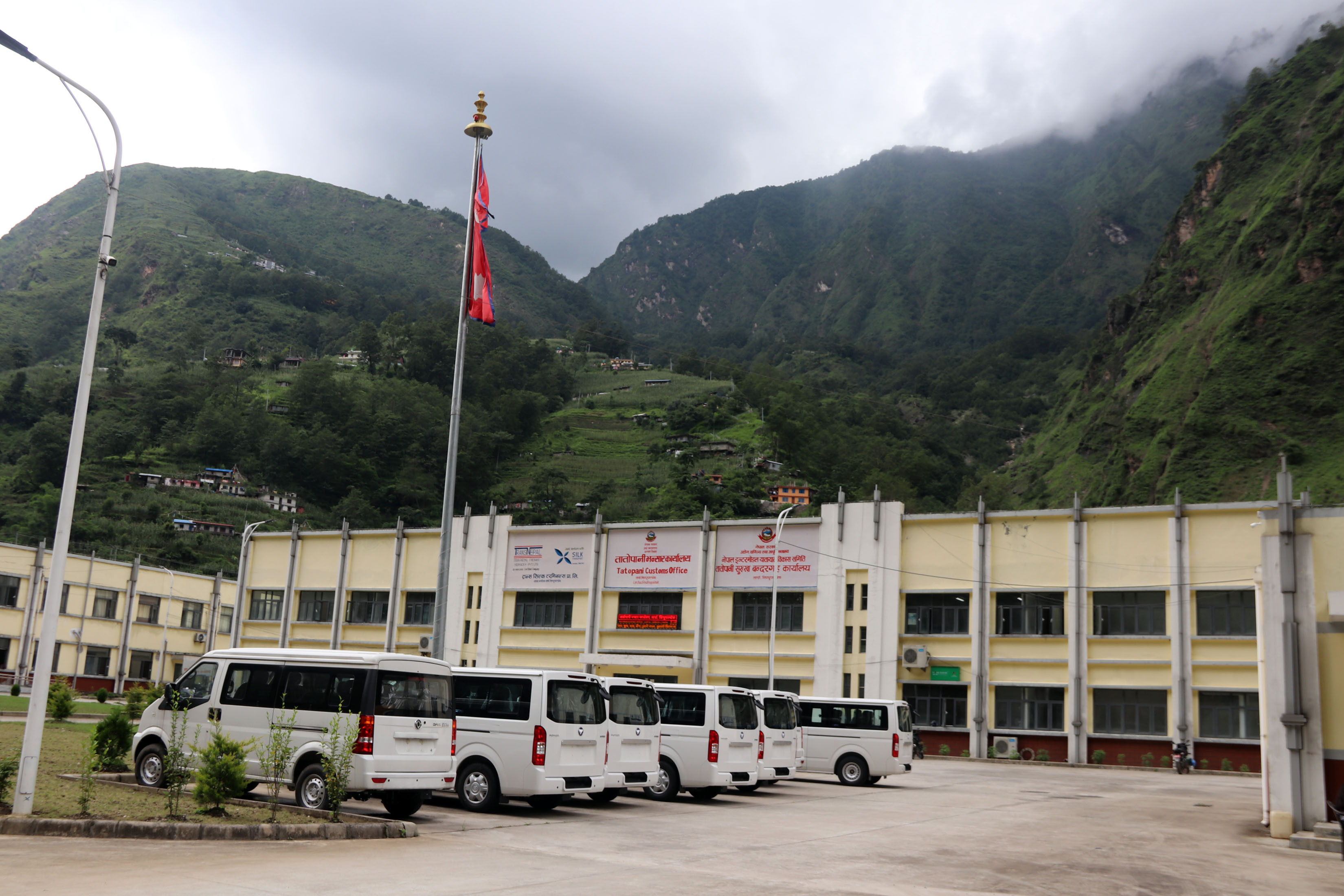 भन्सारमा राखिएका विद्युतीय सवारीसाधन