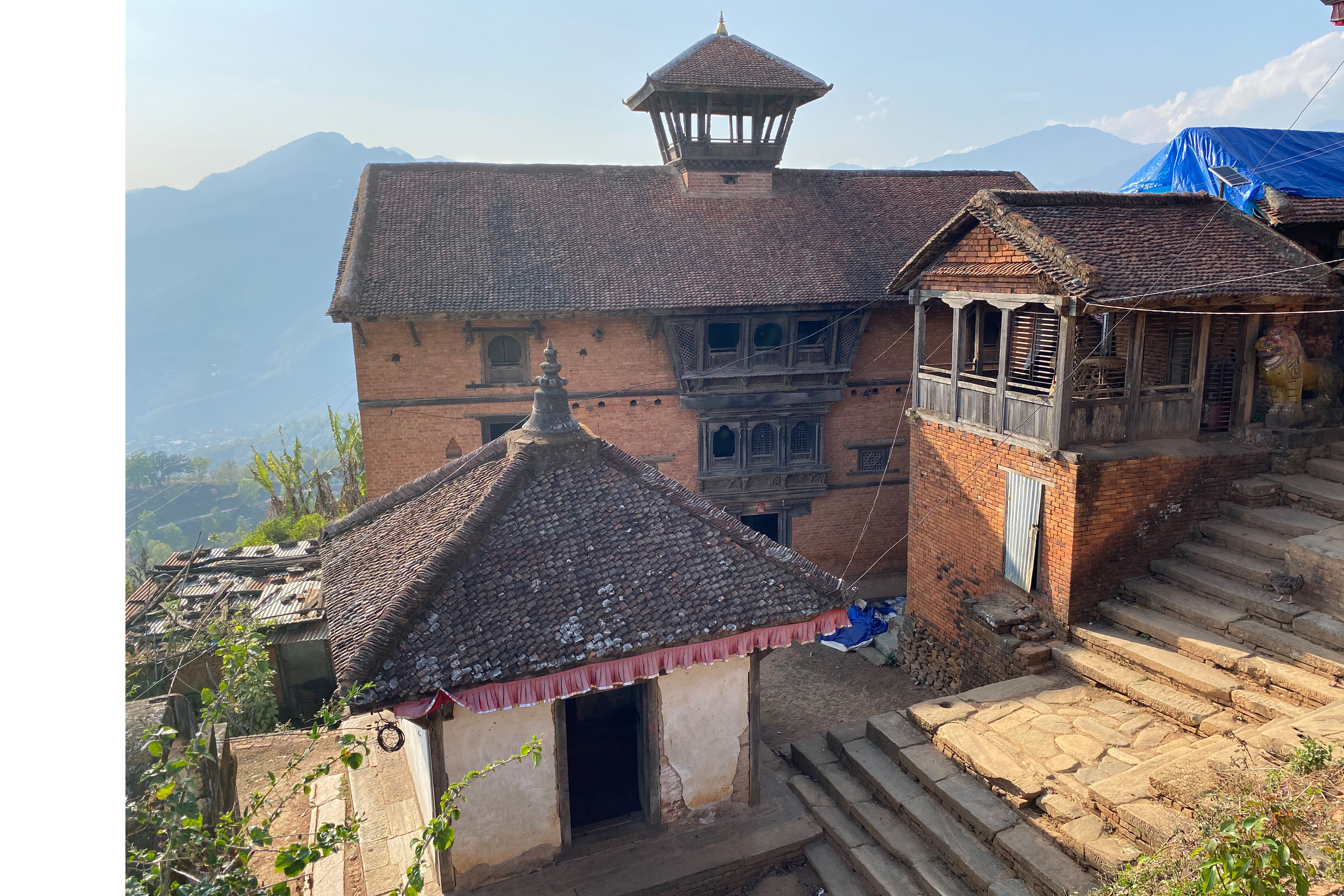 नुवाकोटको धामी निवास