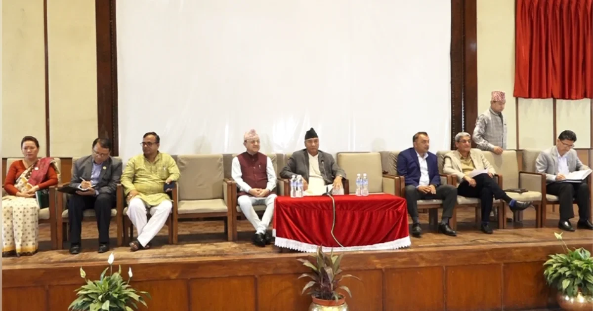 कांग्रेसको केन्द्रीय कार्यसम्पादन समिति बैठक अहिले जारी