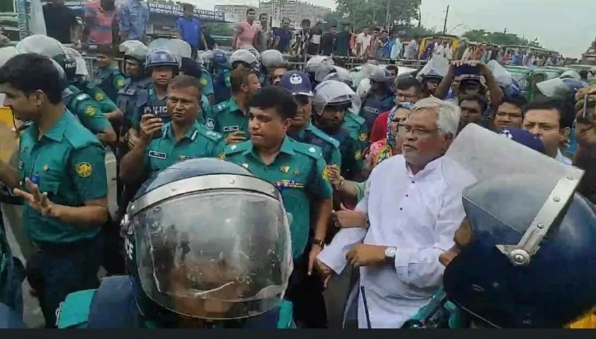 बङ्गलादेशमा व्यापक विरोधप्रदर्शन