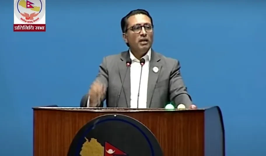 अर्थतन्त्रको सुधार झारफुकले पुग्दैन, सर्जरी नै गर्नुपर्छः डा स्वर्णिम वाग्ले