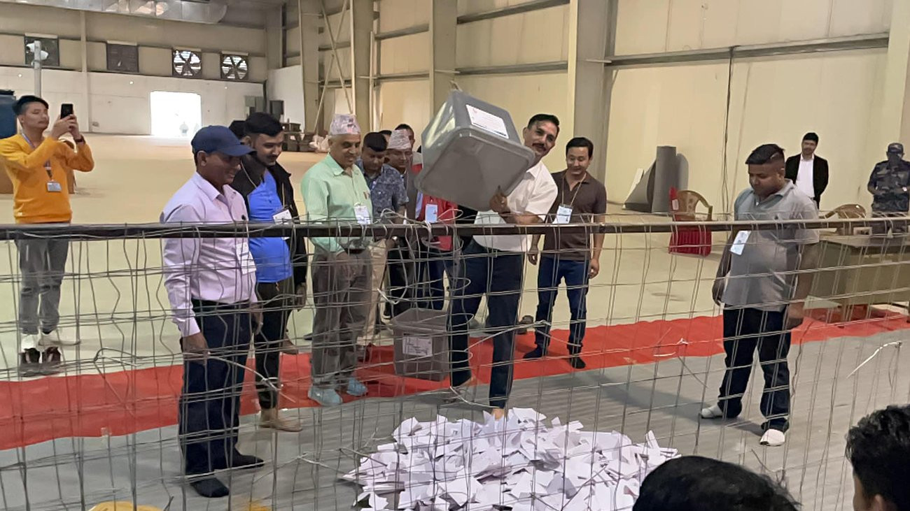कांग्रेसले ८ हजार पनि नपुर्‍याउँदा रवि लामिछाने कटाए ४३ हजार मत