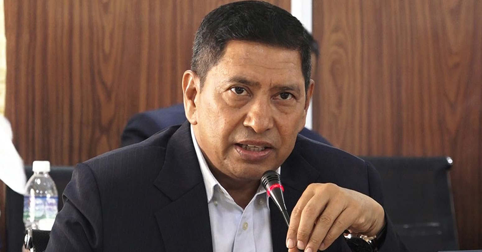 परराष्ट्रमन्त्री श्रेष्ठ इरानमा