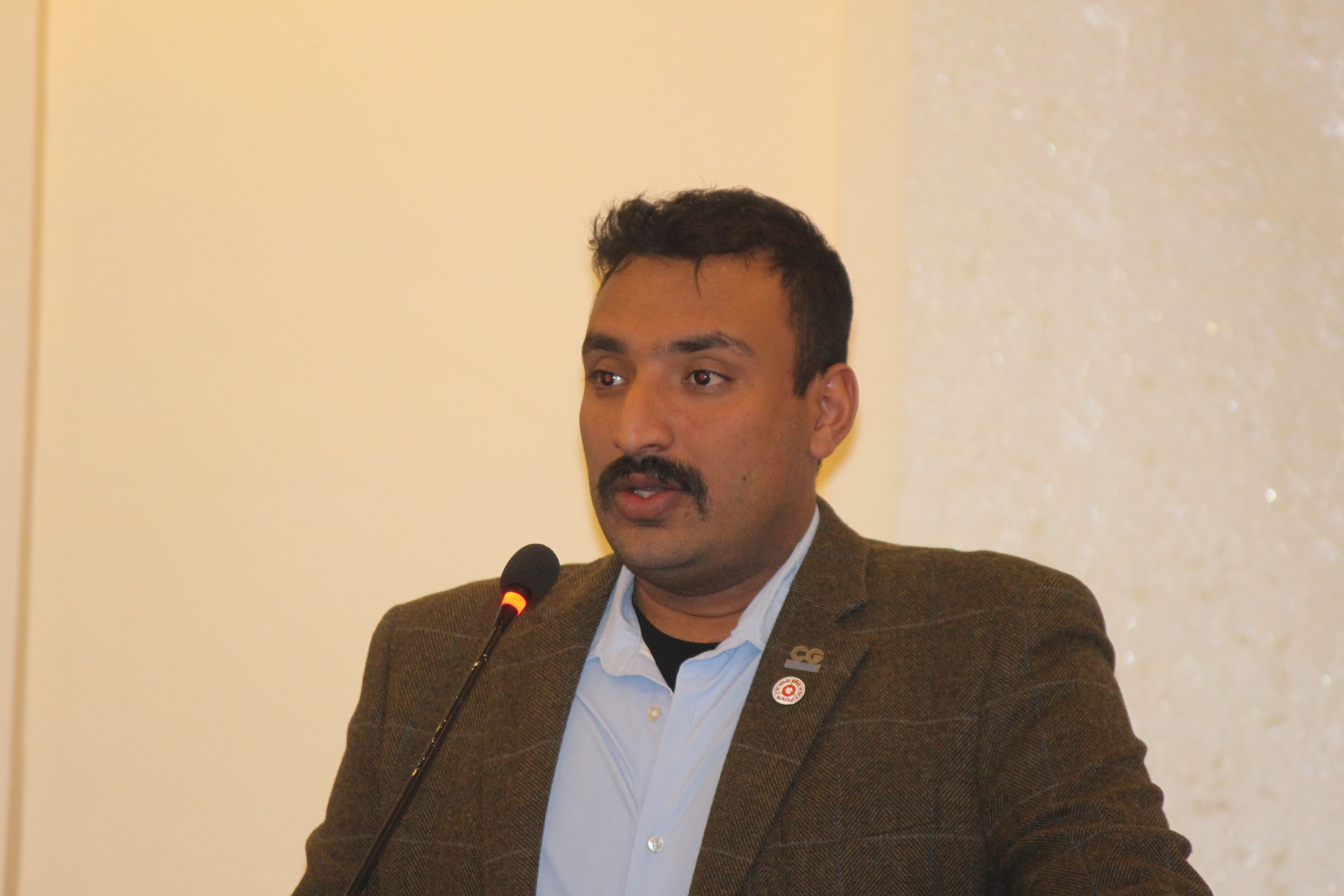 नेपाल ल्युब आयलको शेयर कसैले बेचुन मात्र बढाएर किन्नलाई जमात तयार छन् : करण चौधरी