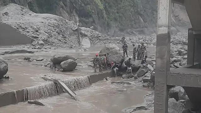 तिब्बतमा पुनः ड्याम फुट्यो, उद्धारकर्मी र सर्वसाधारणलाई तत्काल सुरक्षित स्थान जान आग्रह