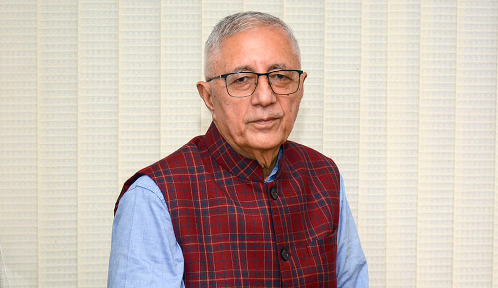 सर्वसहमतिमा नै संविधान संशोधन गर्नुपर्छ : डा. शेखर कोइराला