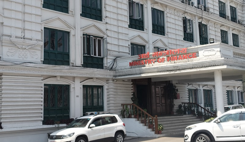 अर्थतन्त्रको आकार ६१ खर्ब ७ अर्ब २२ करोड रुपैयाँ बराबर देखियो