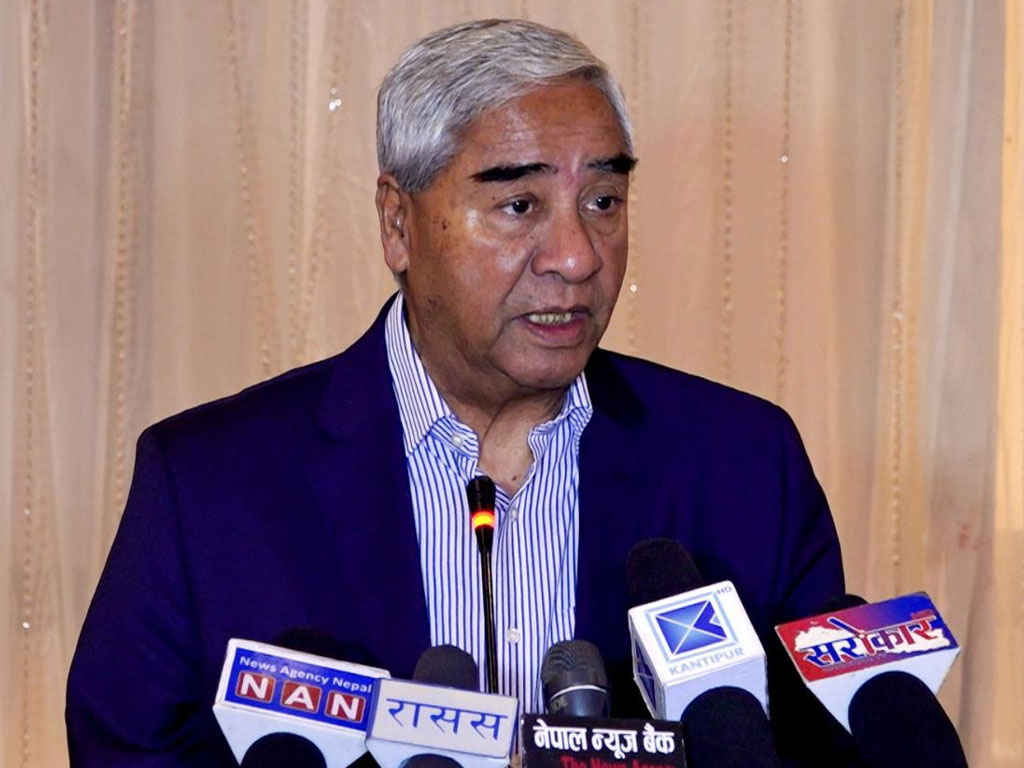 ‘निजी क्षेत्रले अर्थतन्त्रको विकासमा ठूलो टेवा पुर्‍याएको छ’: सभापति देउवा