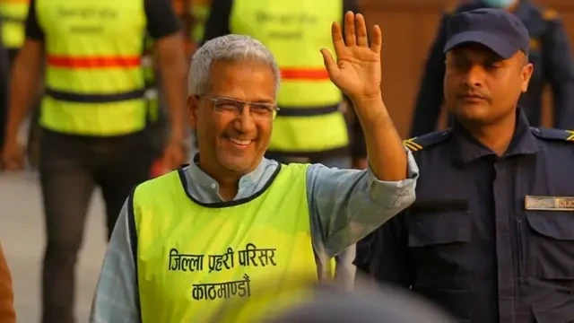 अदालतमा हाजिर भए रवीन्द्र मिश्र,थुनछेक बहस सुरू