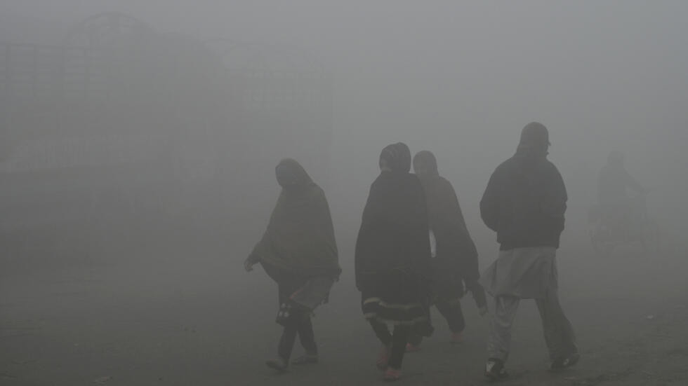 प्रदूषण हटाउन पाकिस्तानले गरायो कृत्रिम वर्षा
