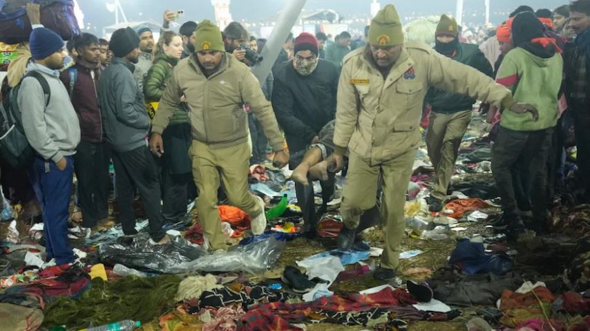 भारतमा जारी महाकुम्भ मेलामा भागदौड मच्चिदा १० जनाको मृत्यु
