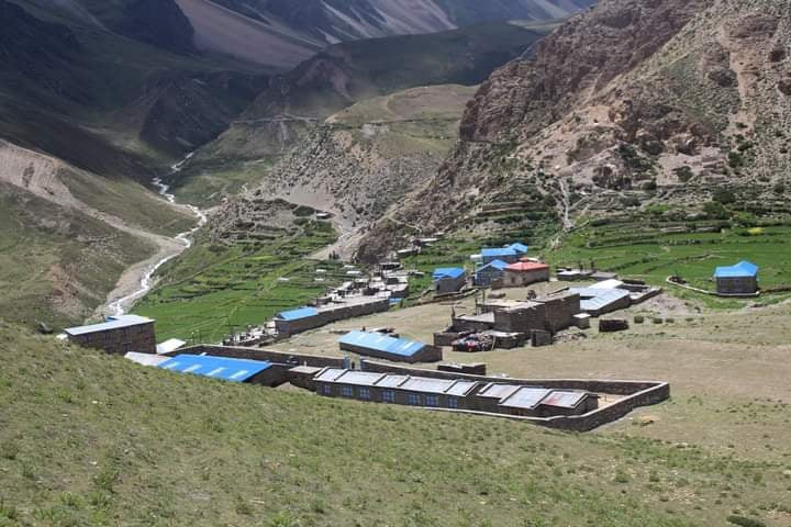 वर्षासँगै मनाङको सडक सञ्जाल टुट्दै
