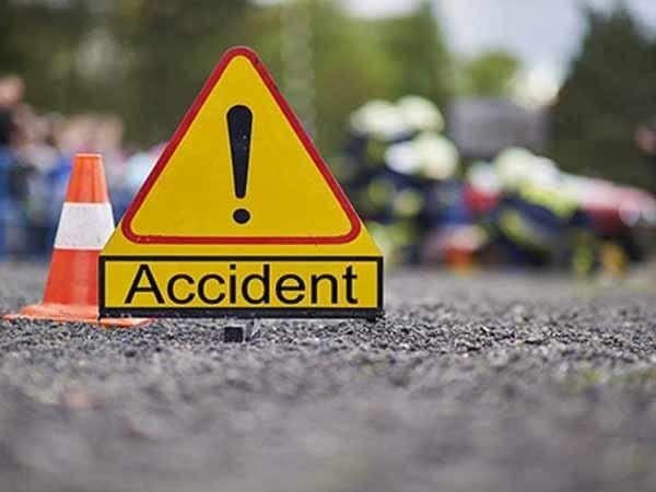 स्कुल बसले ठक्कर दिँदा मोटरसाइकल चालकको मृत्यु, अर्का युवक घाइते