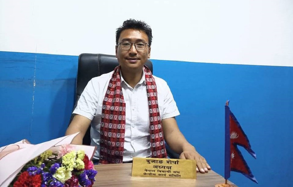 नेविसंघको इतिहासमा दुजाङ शेर्पा सफल सभापति बन्लान् ?