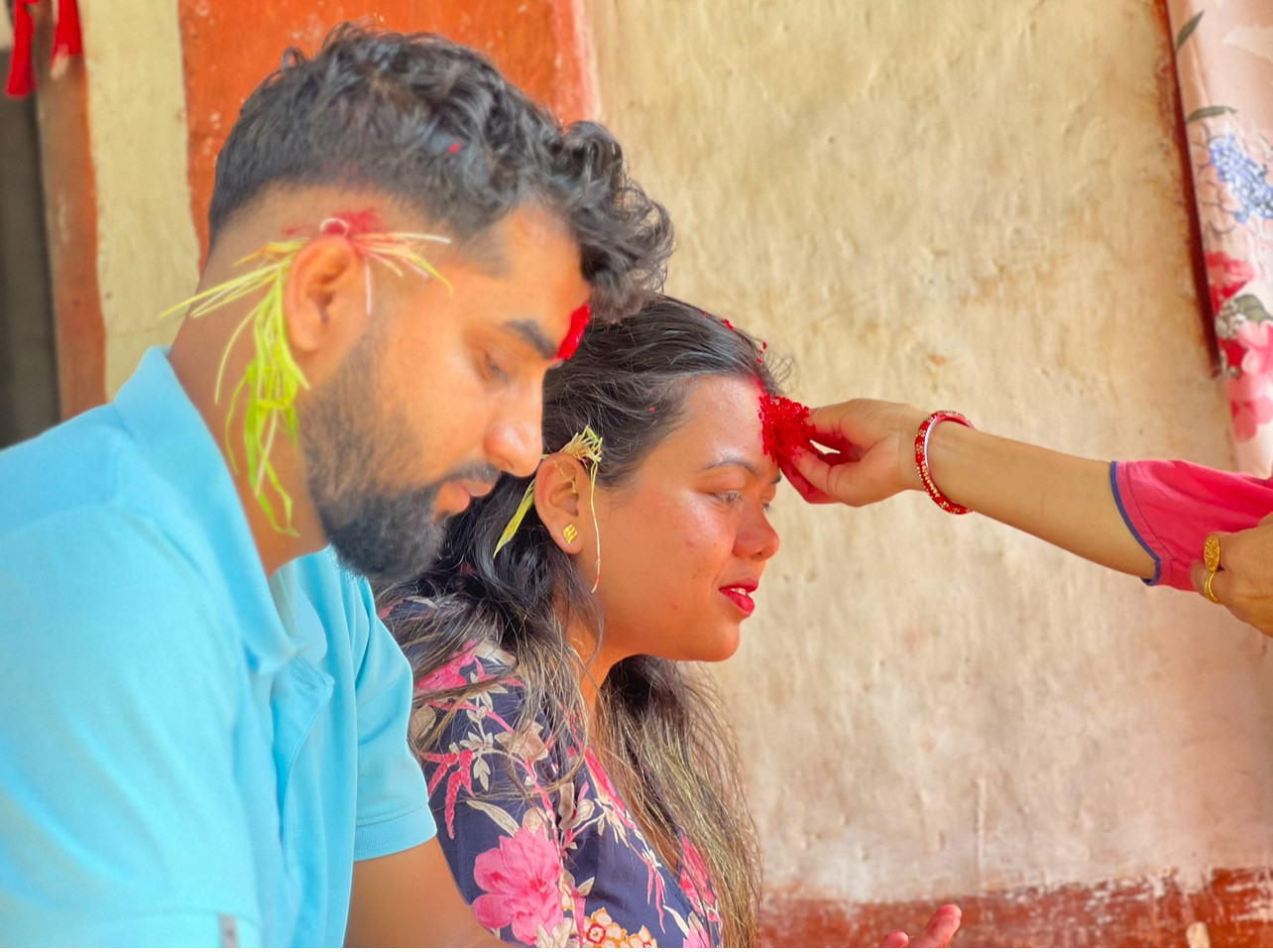 आज पनि दसैंको टीका लगाइँदै,भोलिदेखि कार्यालय खुल्ने भएसँगै काठमाडौं फर्किने क्रम पनि सुरू
