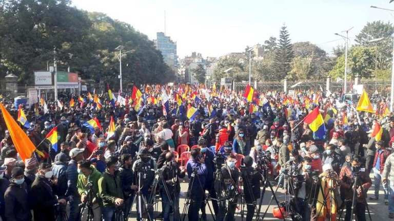 प्रदर्शनका क्रममा फोहोर गरेकोमा, काठमाडौं महानगरले राप्रपालाई काट्यो पत्र