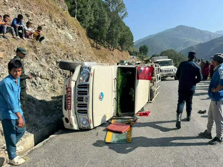 बझाङमा जिप दुर्घटना, ४ जना घाइते