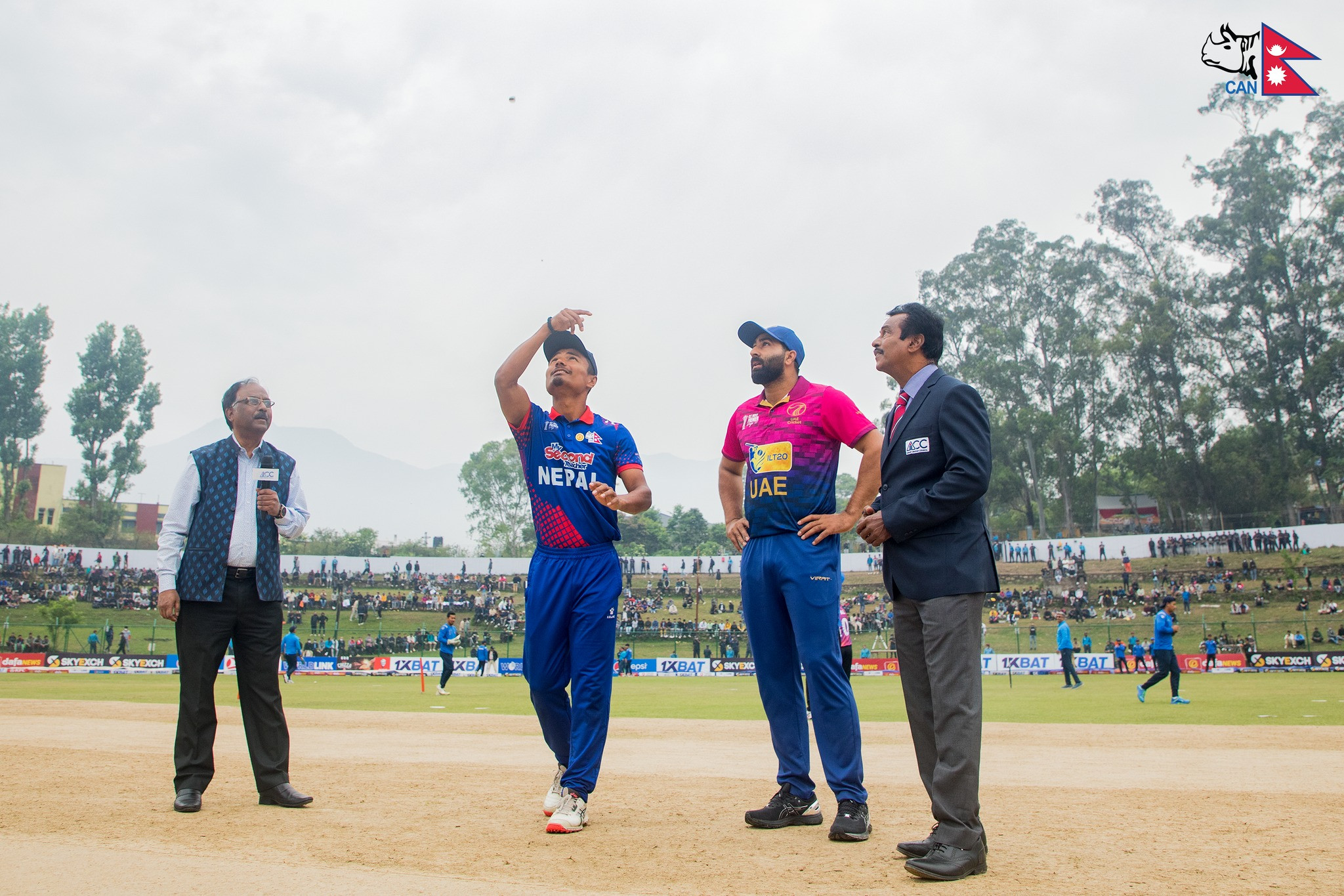 नेपालले टस जितेर फिल्डिङ रोज्यो, साथै मैदान उत्रिएका समर्थकहरु (फोटोफिचर)