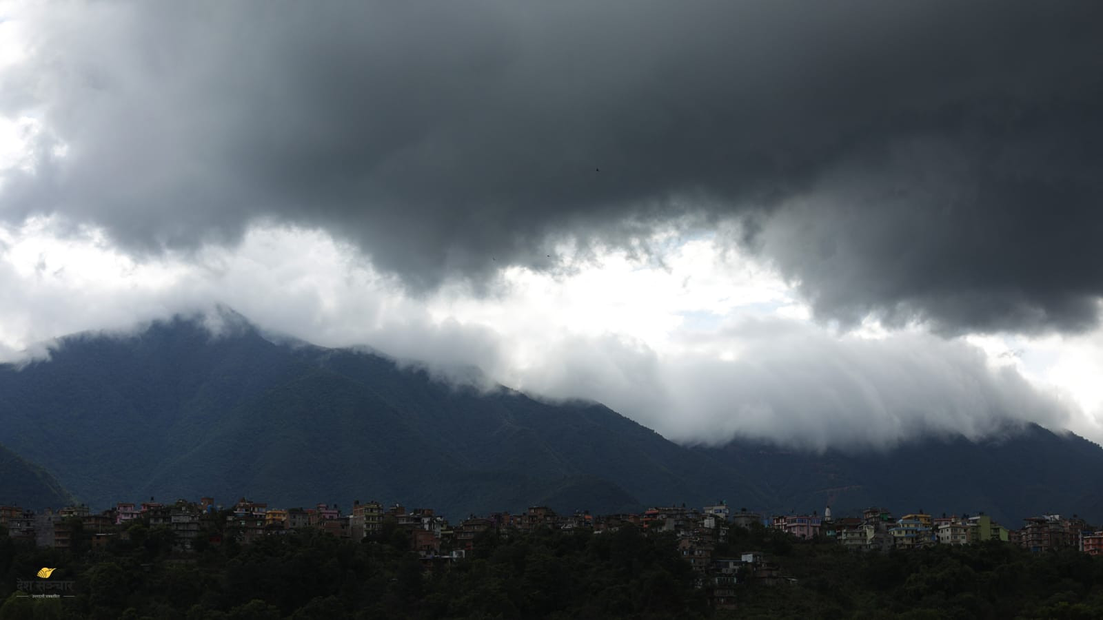 देशको पहाडी भूभागमा आंशिक बदली रहने