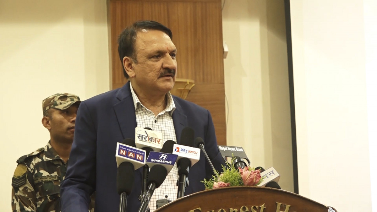 विदेश जानैपर्छ भन्ने नेपालीहरुको मानसिकता परिर्वतन गर्न आवश्यक छः मन्त्री महत