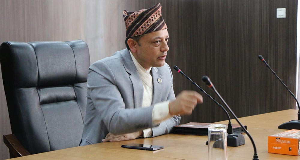 रास्वपाले उपसभापति डीपी अर्याललाई सुम्पीयो कार्यवाहक सभापति