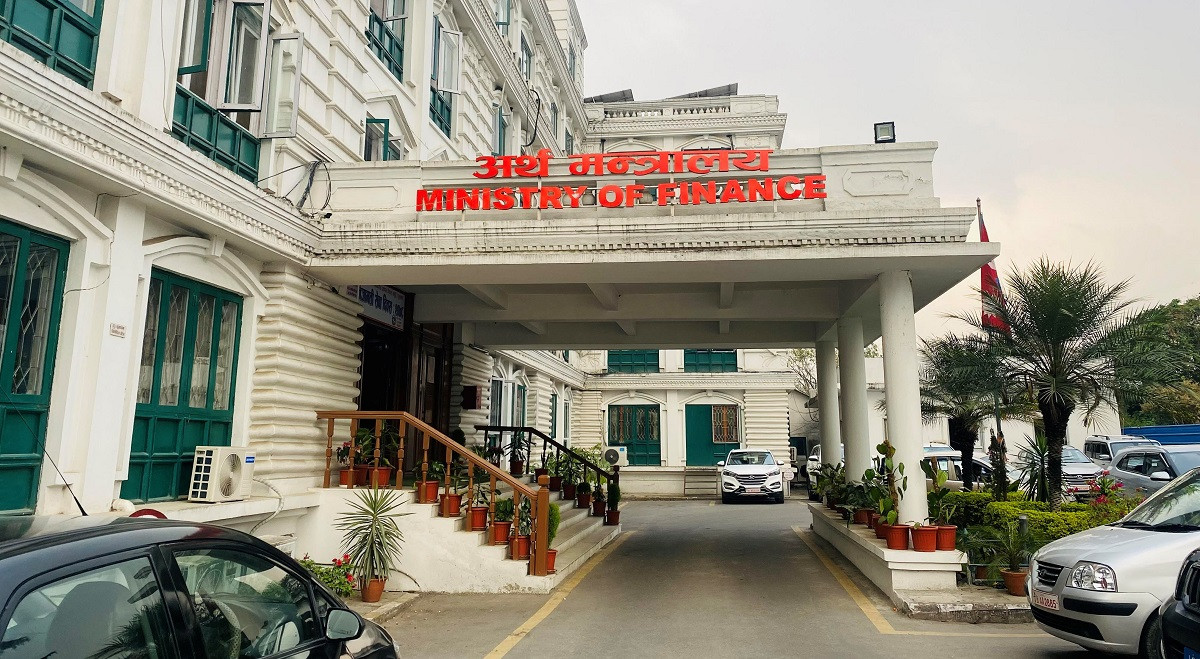 अनावश्यक खर्च कटौती गर्न मातहतका निकायलाई सरकारको निर्देशन