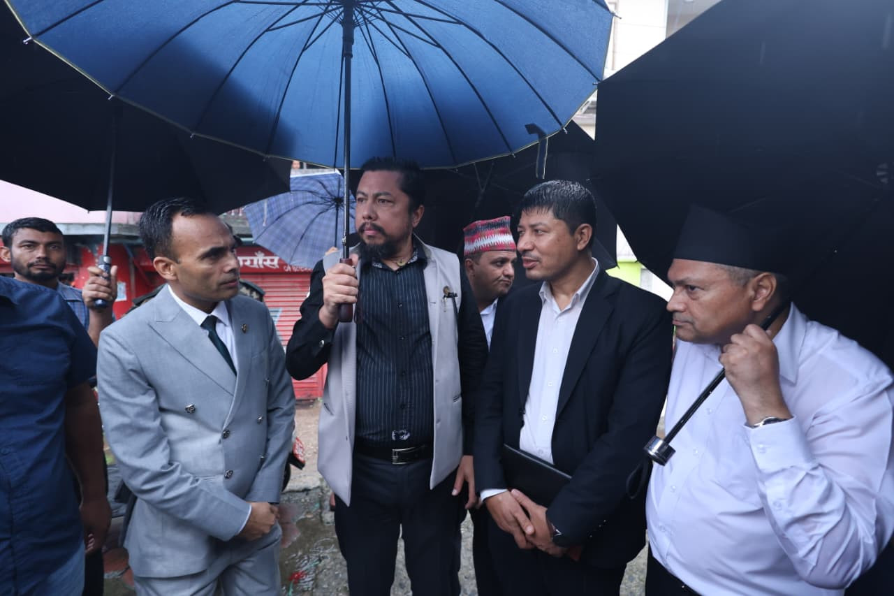 राजधानीमा अव्यवस्थित तार हटाउने अभियान तीव्र, ढिलासुस्ती गर्नेलाई कारबाही हुने चेतावनी