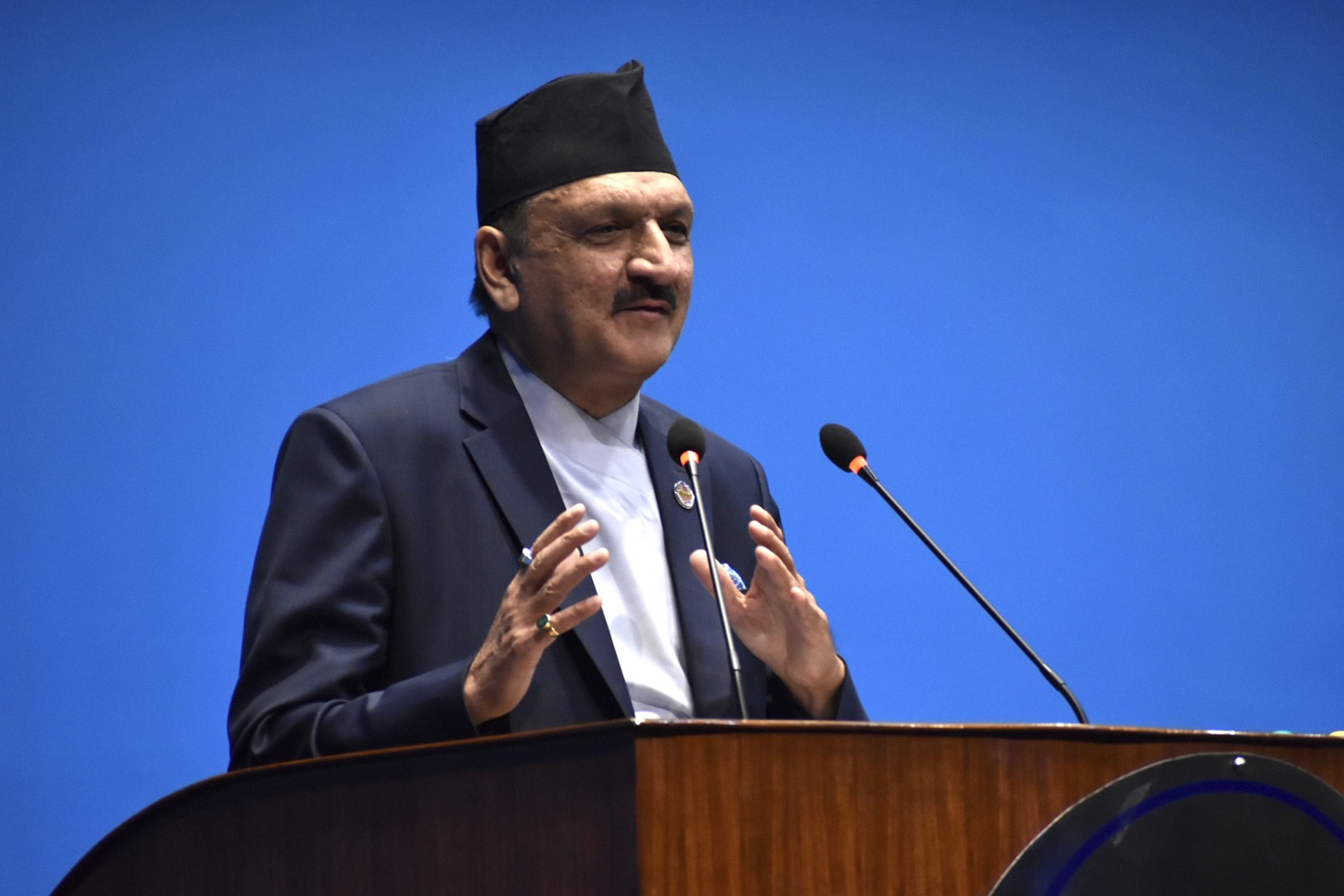 सीमित स्रोतले असीमित आवश्यकता पूरा गर्न सकिँदैनः अर्थमन्त्री डा महत