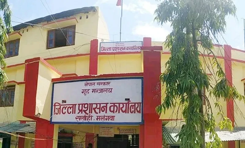 सर्लाही सदरमुकाम मलङ्गवामा गएरातिदेखि अनिश्चितकालिन कर्फ्यू